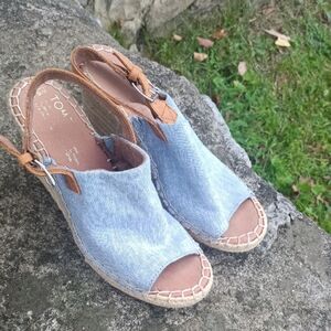 Toms Stylish Blue and Brown Espadrilles